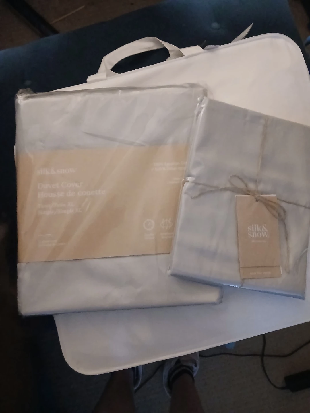 Silk & Snow Duvet Cover - Twin/Twin XL and sham set