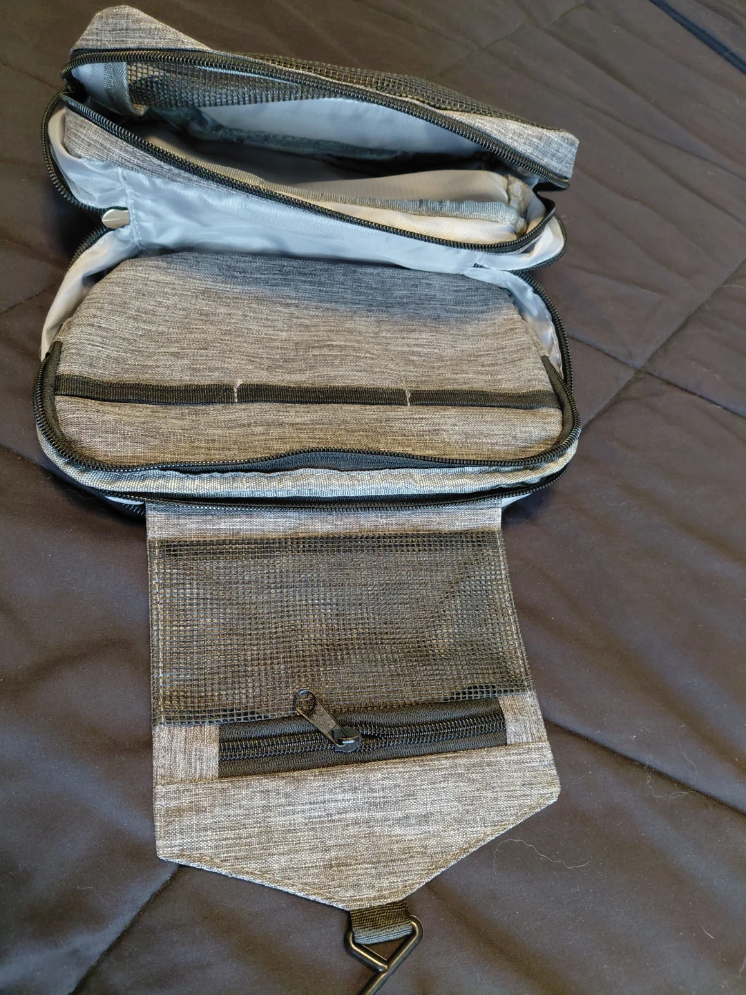 Fosmon Hanging Toiletry Bag - photo 3