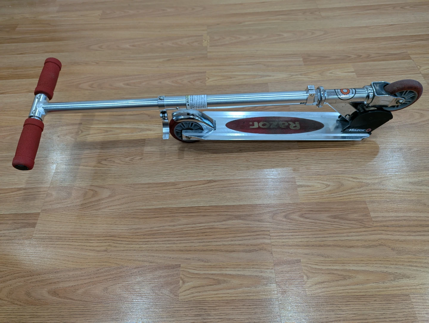 Razor A kick Scooter 2 wheels for kids