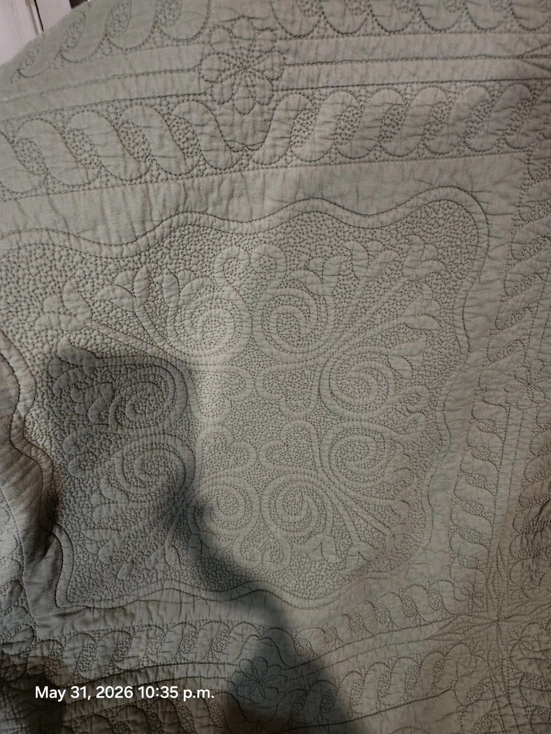King Size Quilt with sheets