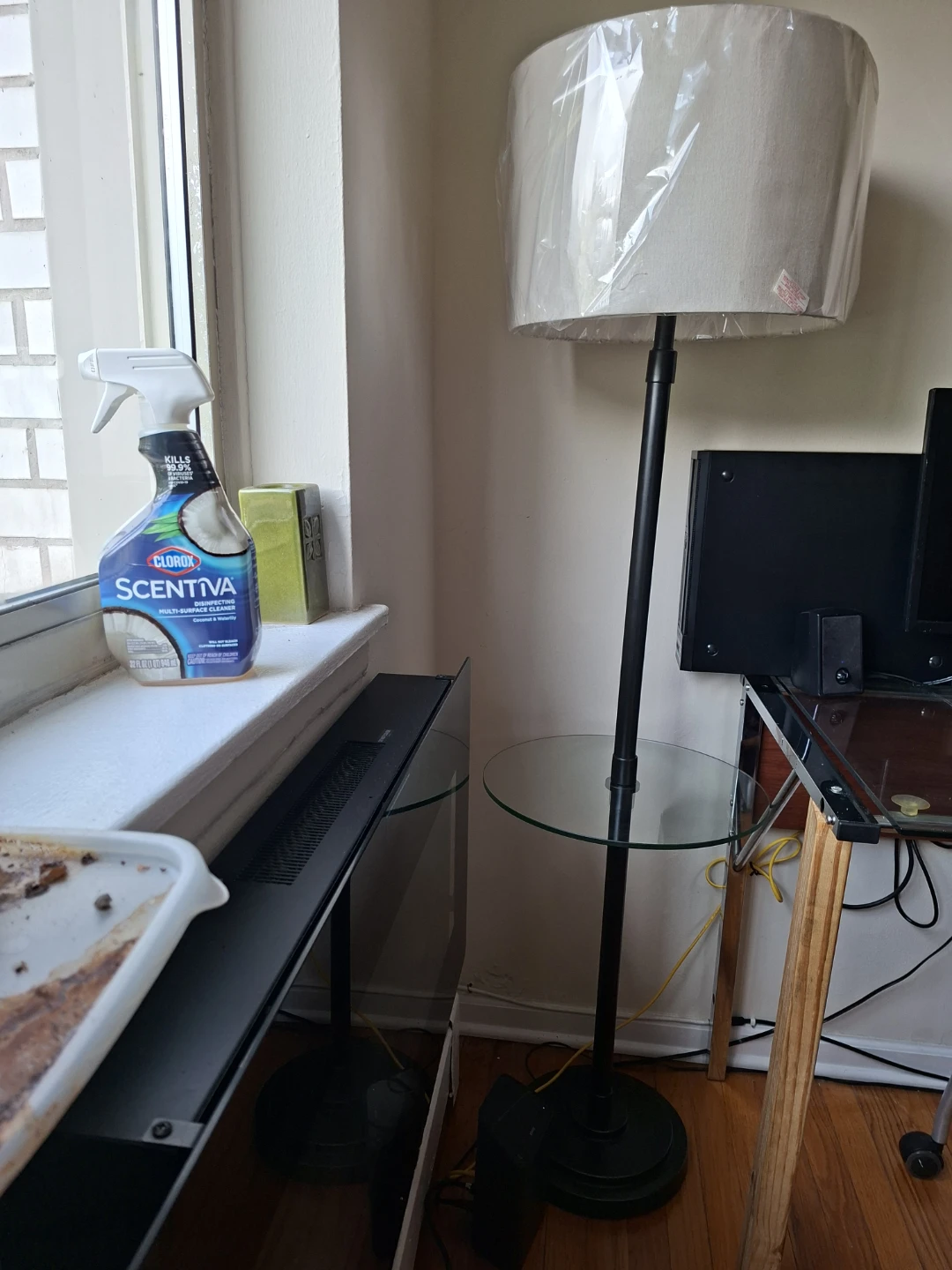 Black Floor Lamp with Glass Shelf - photo 5