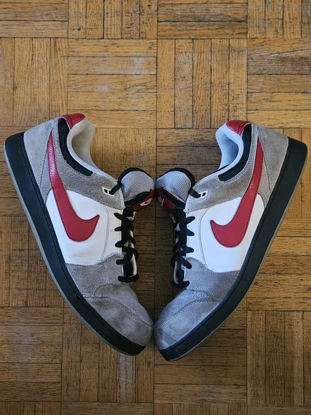 Authentic Vintage Nike SB Hustle