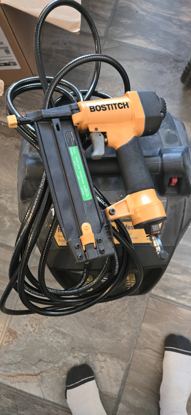 Bostitch Air Compressor with Brad Nailer - photo 2
