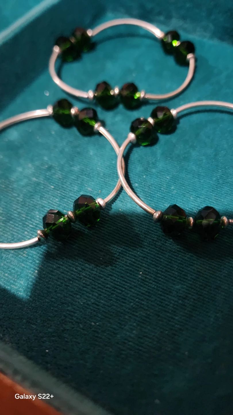 3 money green glass beaded bracelets - photo 4