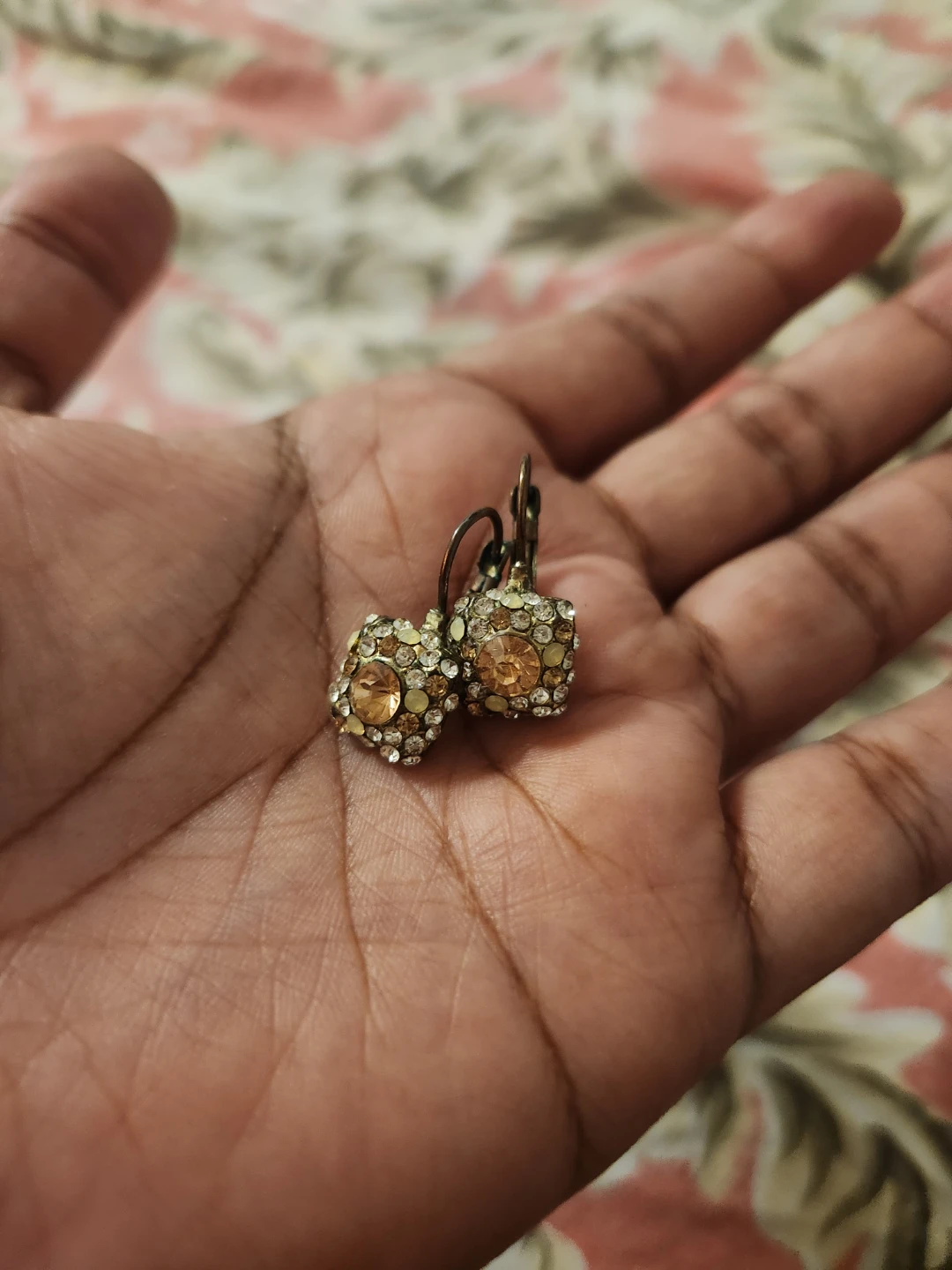 Sparkly Square Drop Earrings ⚽