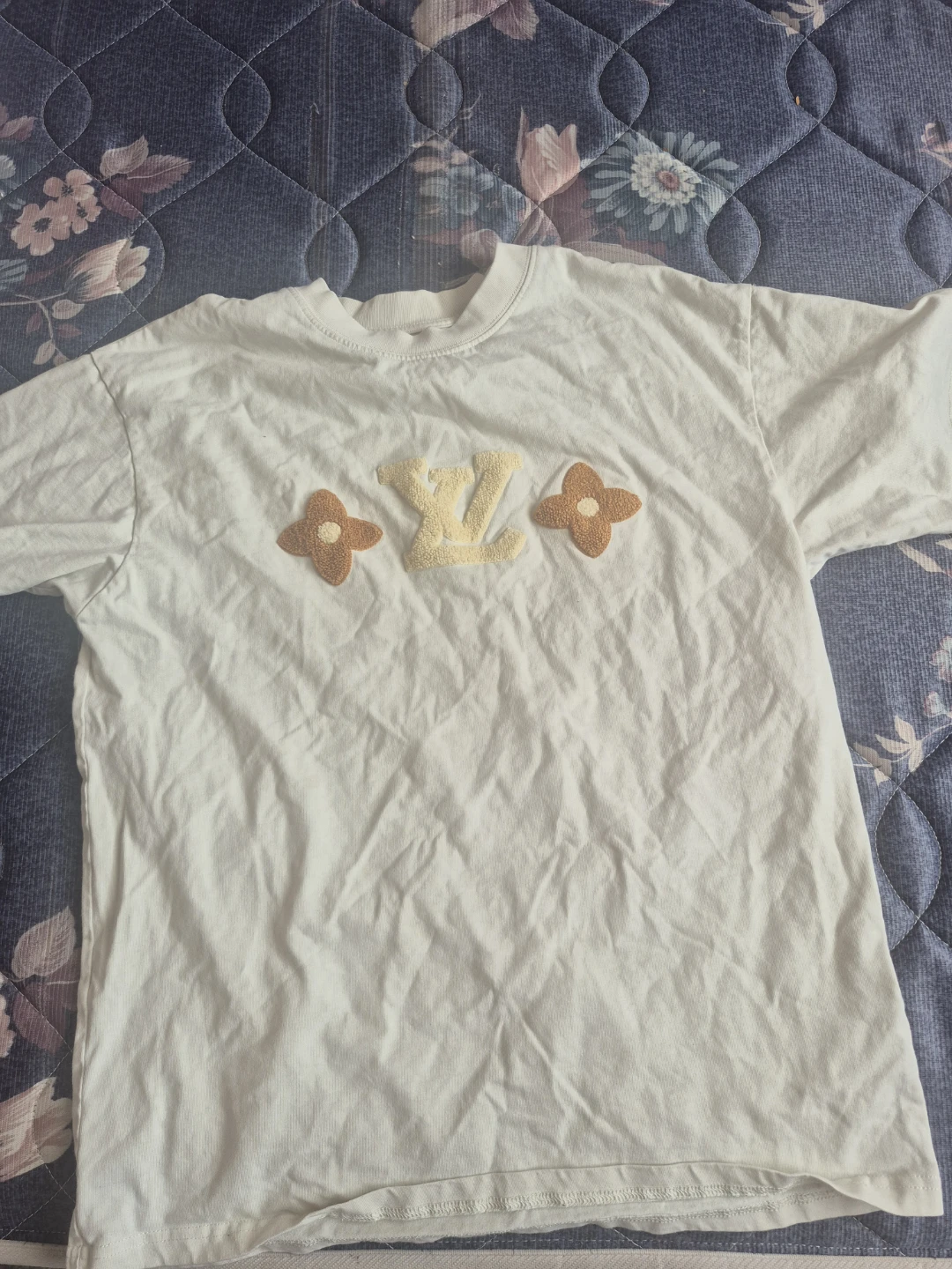White T-shirt with LV Monogram Flowers