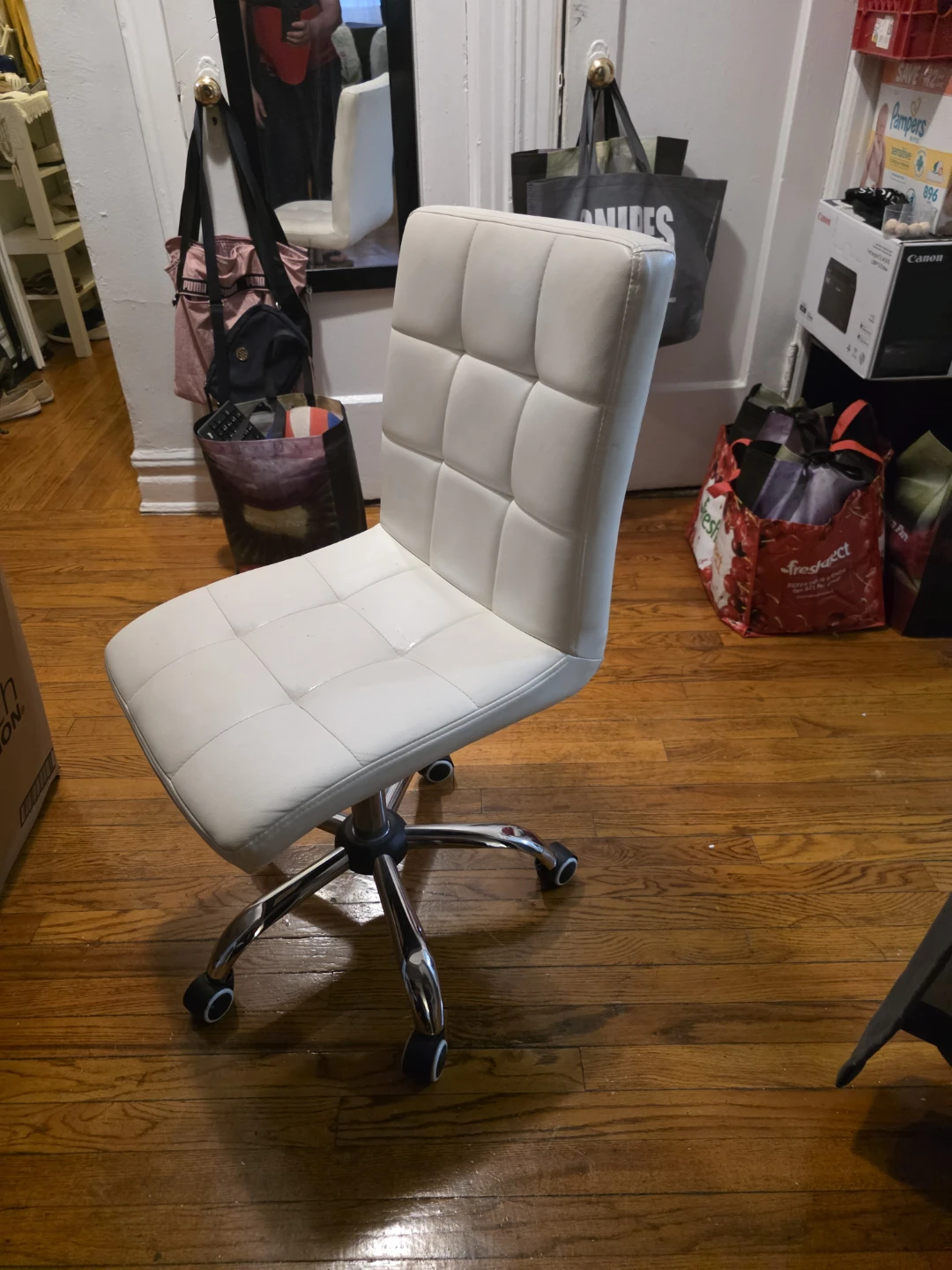 White Office Chair ⚽ - photo 3