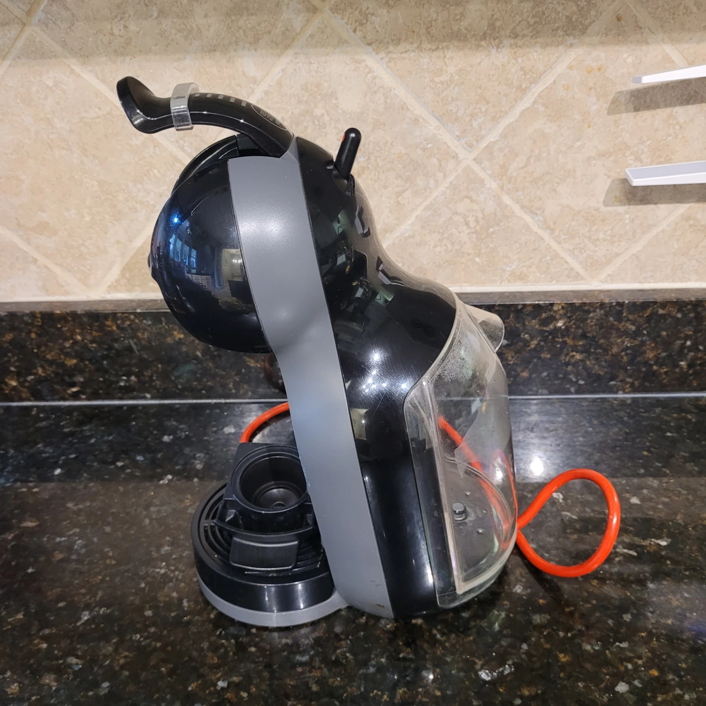 Nescafe Dolce Gusto Coffee Machine - photo 4