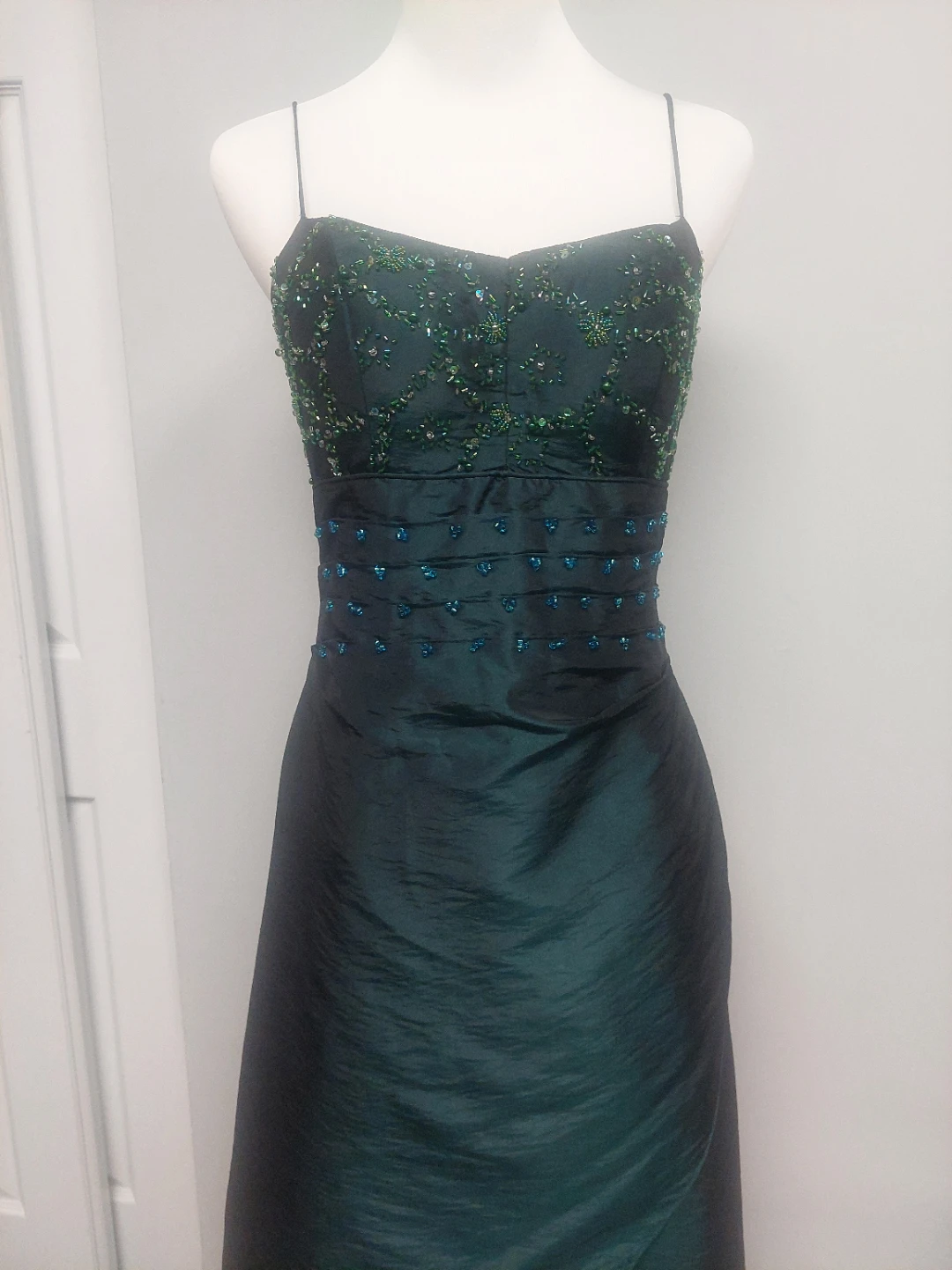 Green Beaded Evening Gown - photo 4