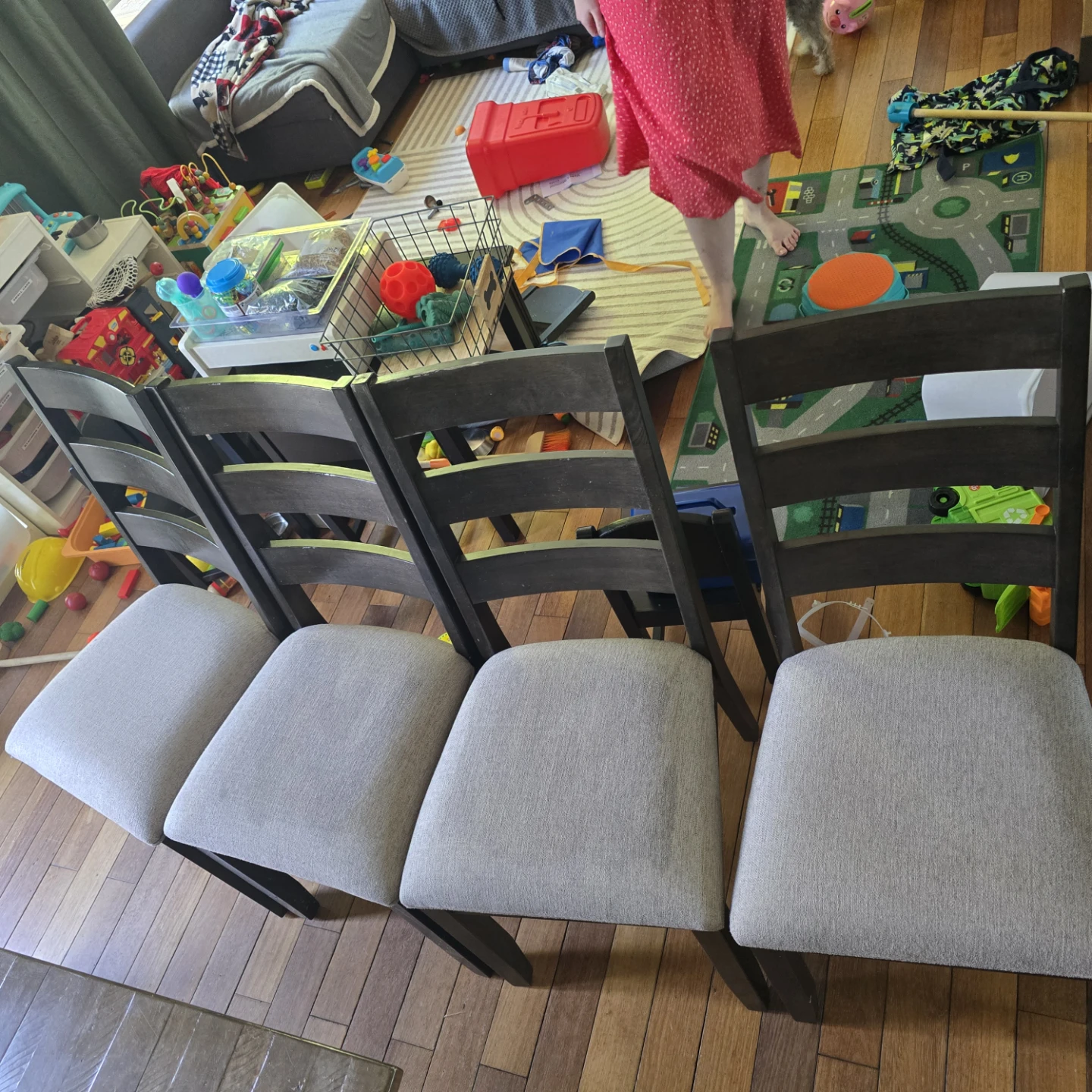 Dining Table with 6 Chairs - photo 2