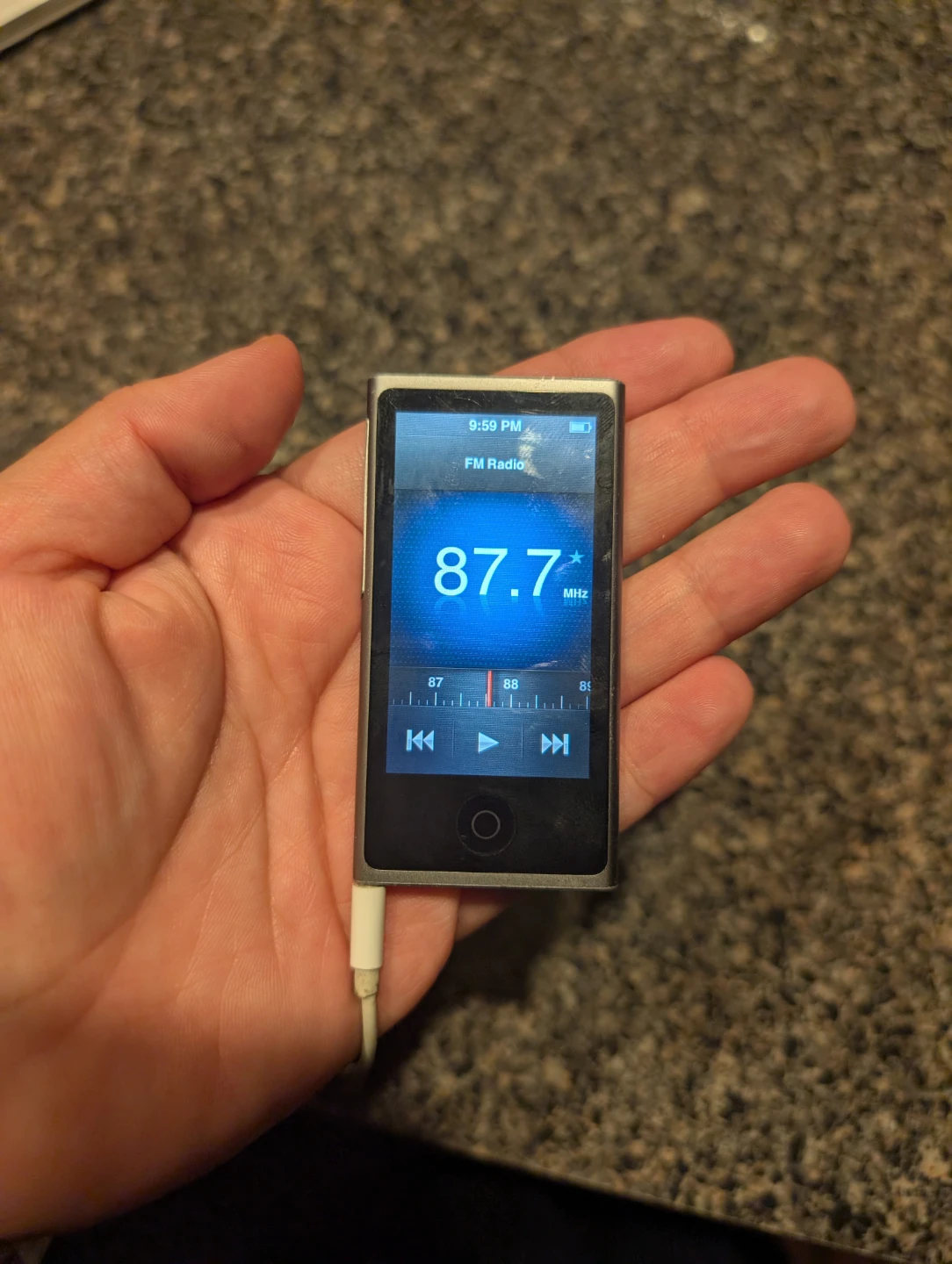 Apple iPod Nano 7th Gen Silver - photo 2