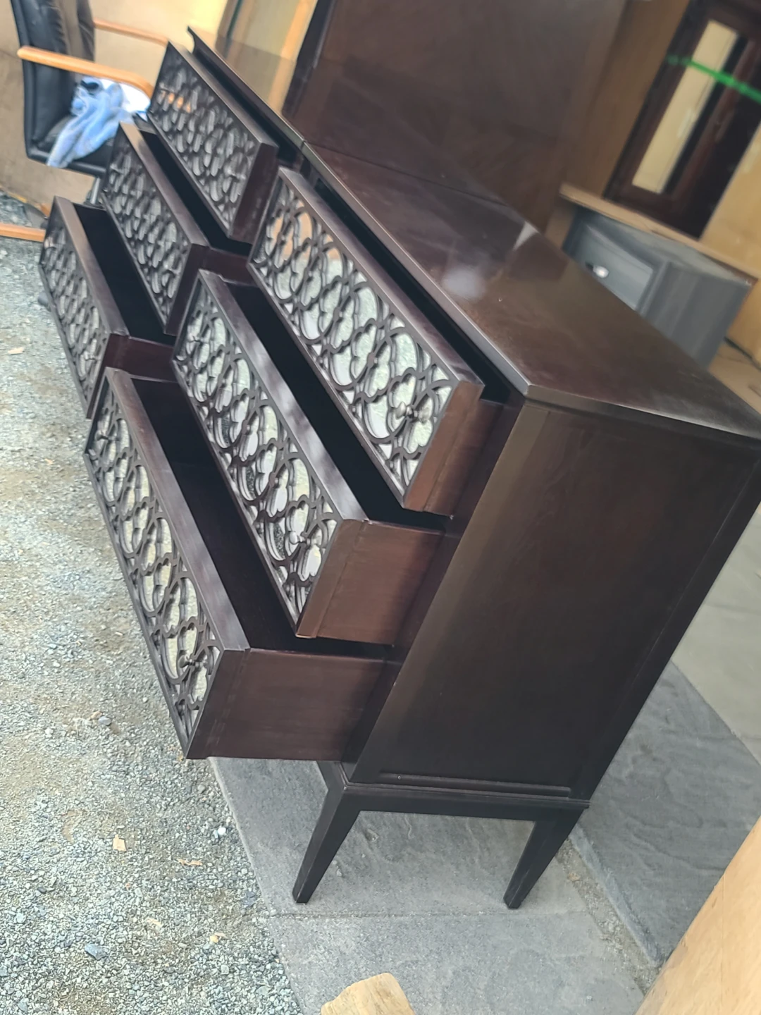 Pair of Hickory White Mirrored Accent Chest / Nightstands - photo 2