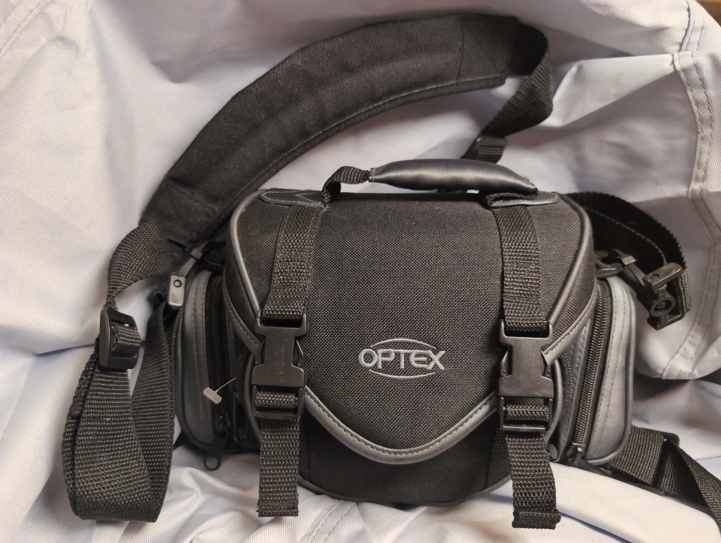 Optex Photo/Video/Digital Camera Gadget bag