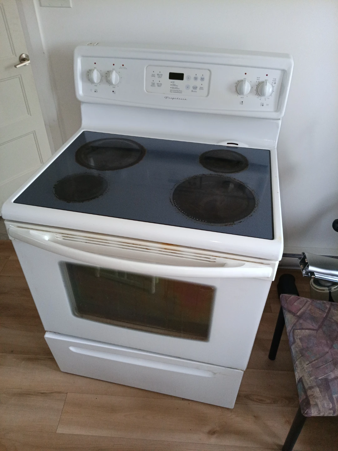 Frigidaire Electric Stove with Oven
