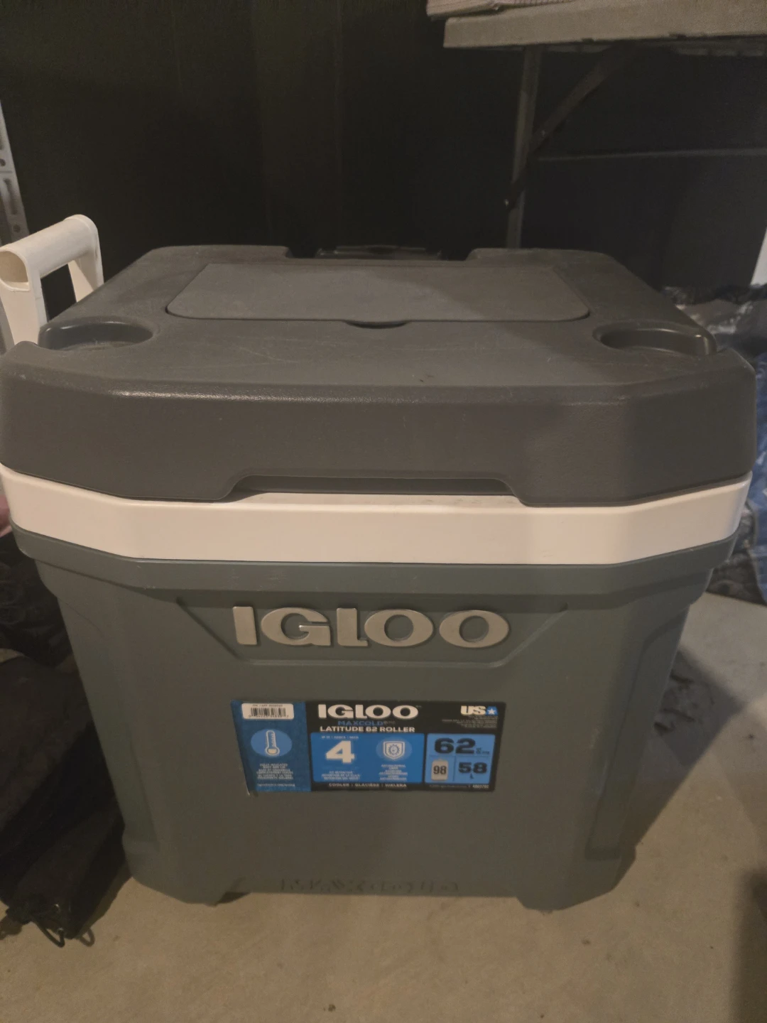 Igloo Latitude 62 Roller Cooler