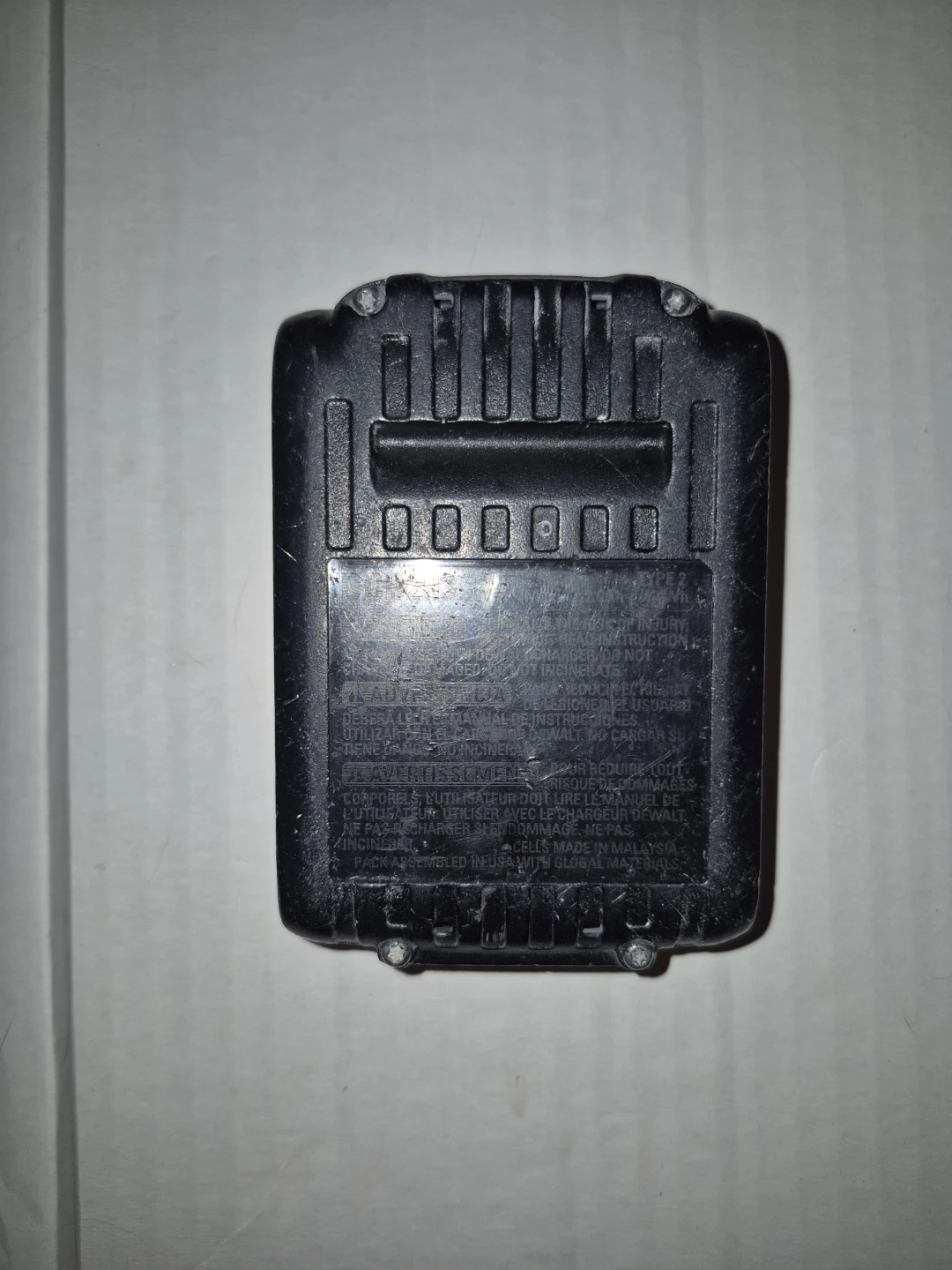DeWalt 20V 2.0Ah Lithium Ion Battery - photo 3