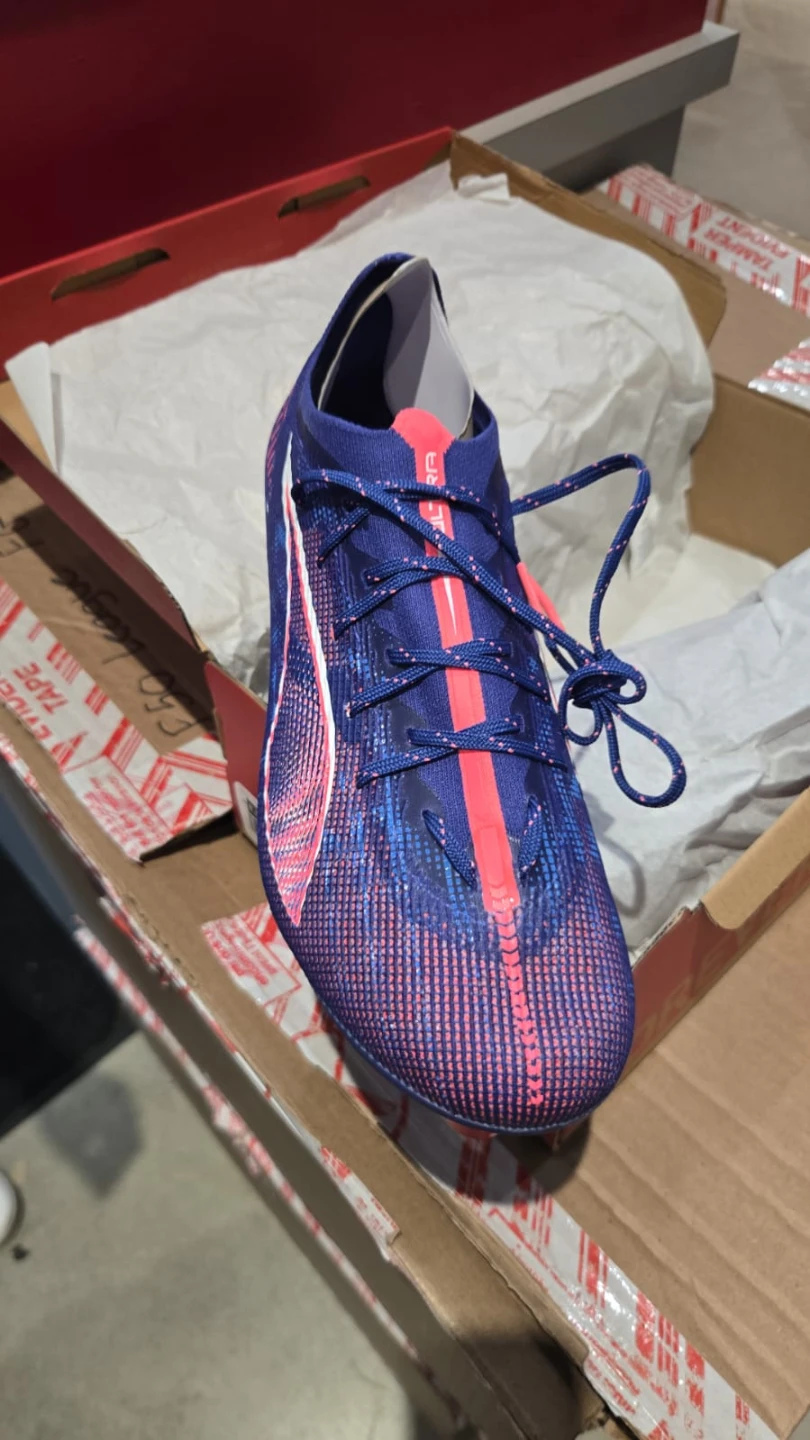 puma Ultra 5 pro cleats