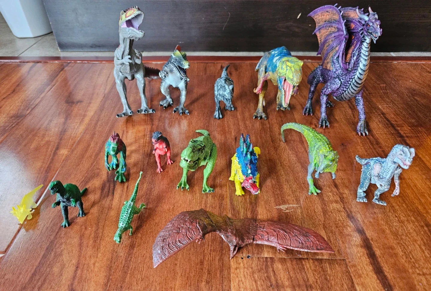 Dinosaur and Dragon Toy Figures Set