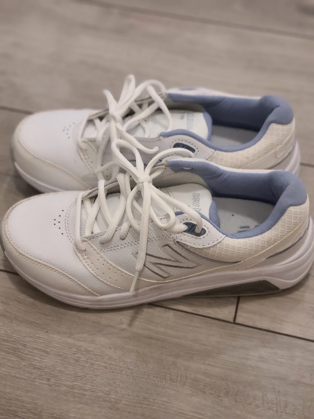 New Balance White Women's Walking Shoes - photo 3