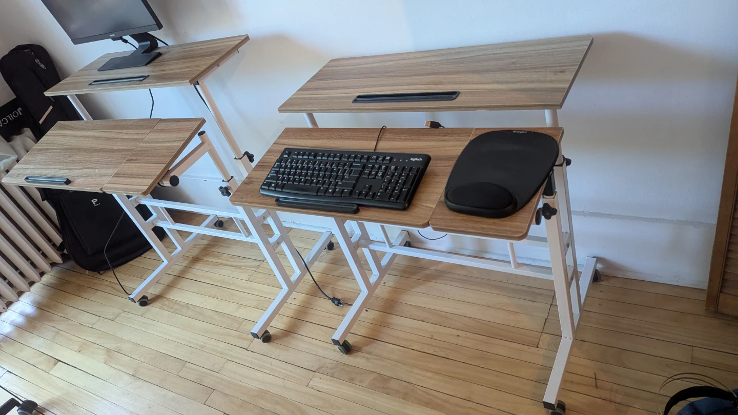 Adjustable Desk Set / bureaux ajustables - photo 3