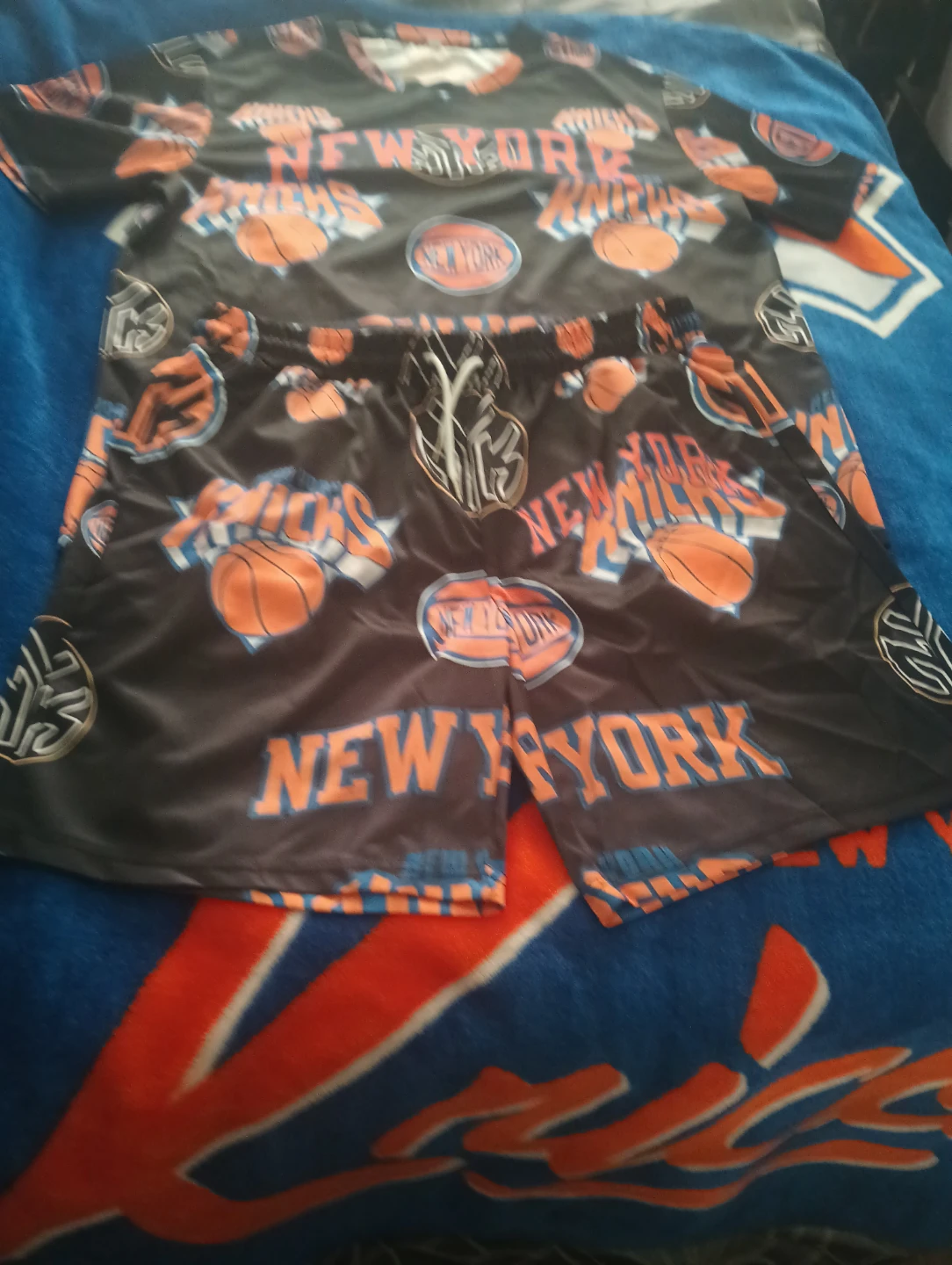 New York Knicks T-Shirt and Shortsrts Set