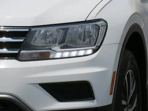 2020 Volkswagen Tiguan Comfortline 7 Seater Panoramic - photo 2