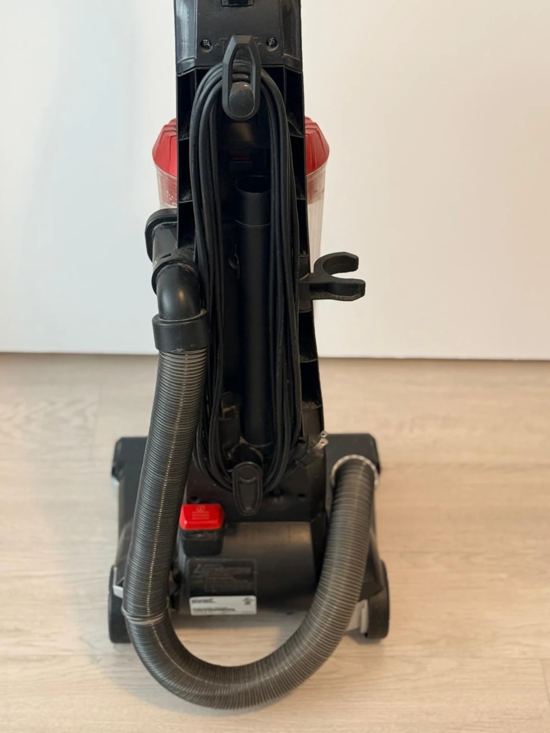 Bissell PowerLifter Pet Vacuum Cleaner - photo 3