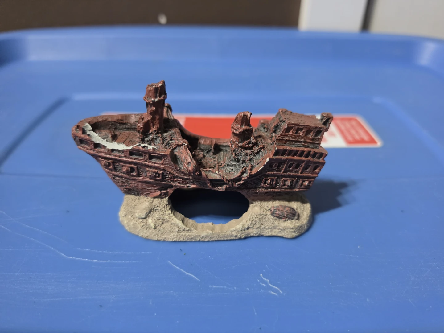 Resin Shipwreck Aquarium Decoration