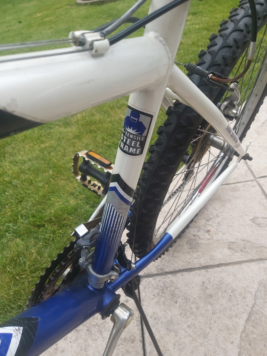 Infinity Mountain Bike - 21 Speed - photo 3