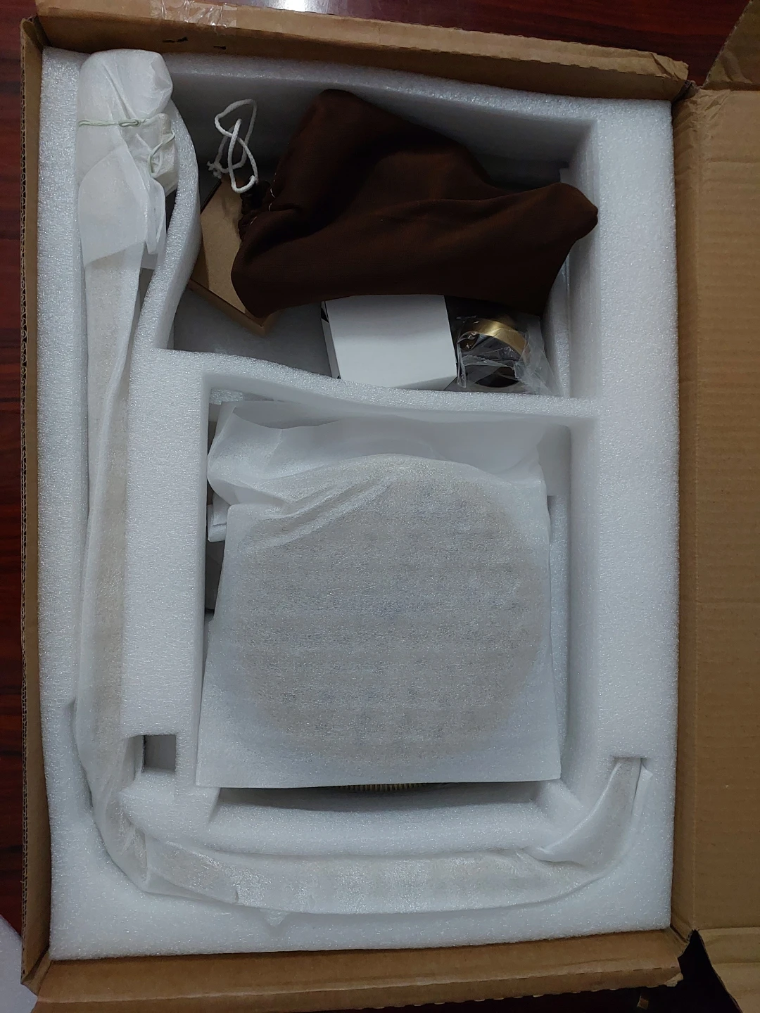 Gold Faucet Shower Fixture Set - photo 4