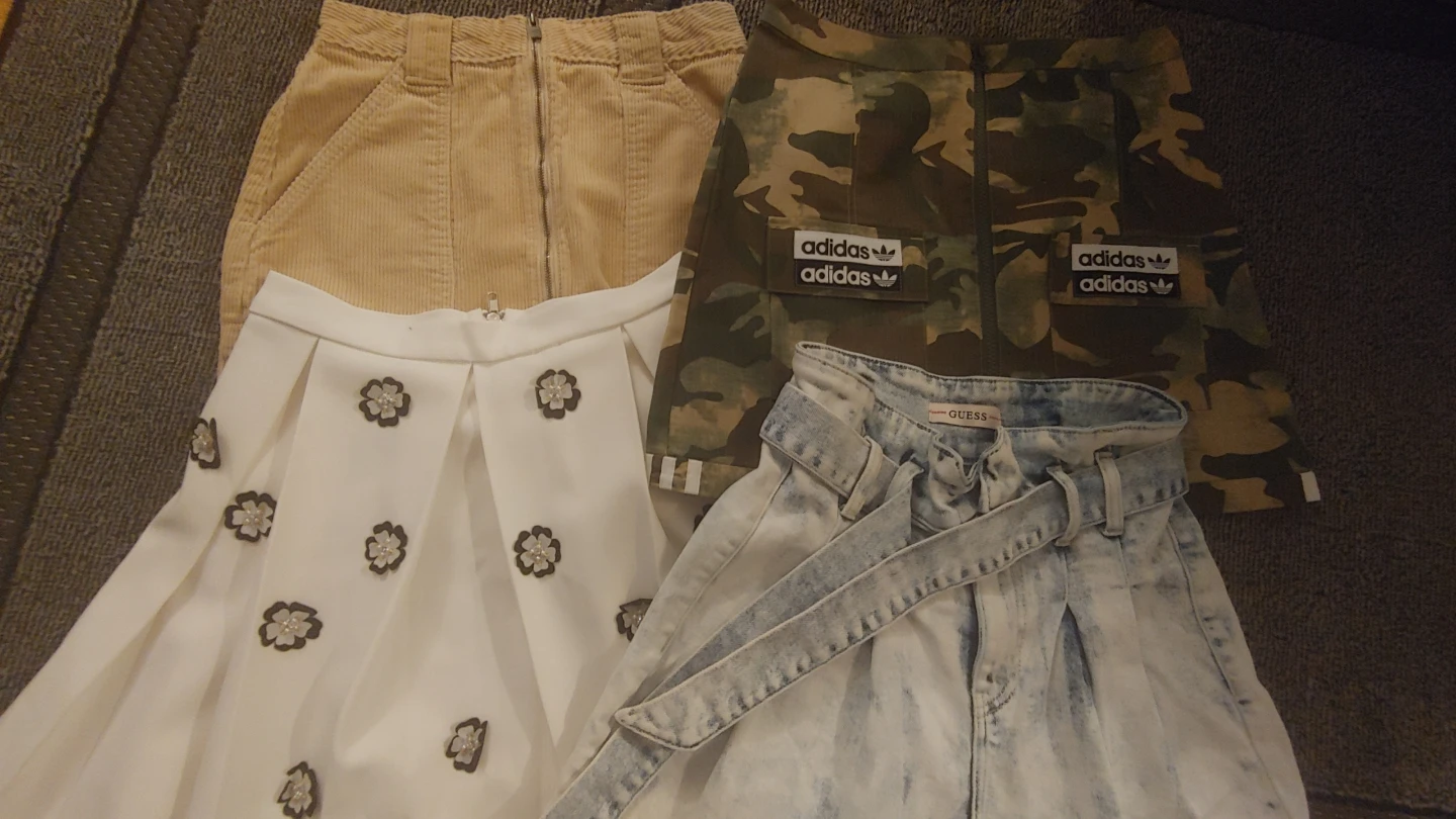 short skirt