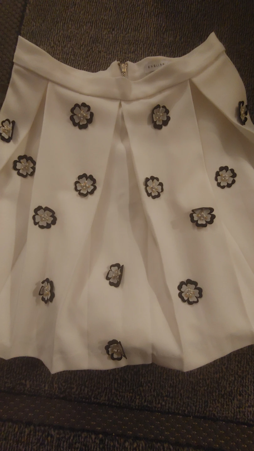 short skirt - photo 5