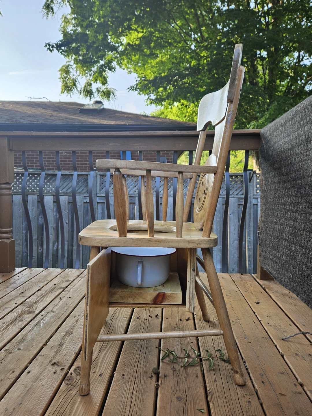 Antique honey pot or potty chair - photo 2