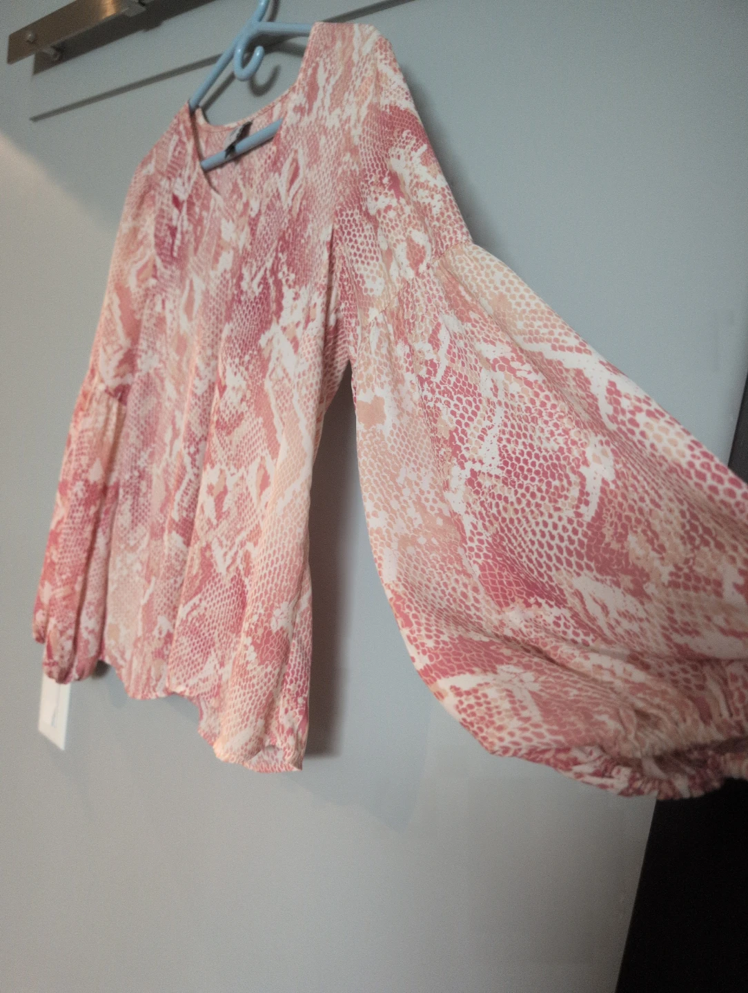 Cabi Pink Snake Print Blouse - photo 3