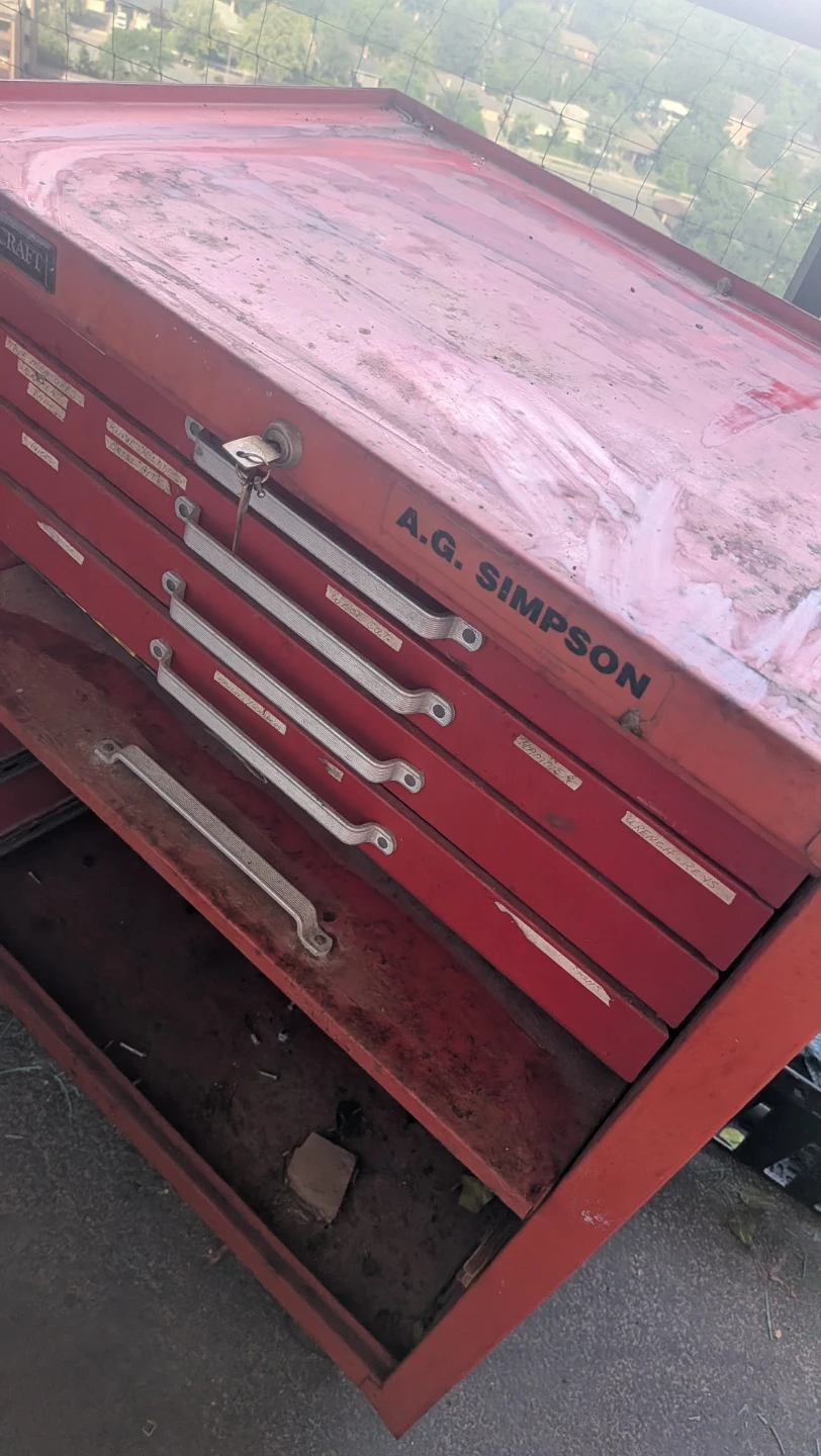Beat up Red Tool Chest w wheels