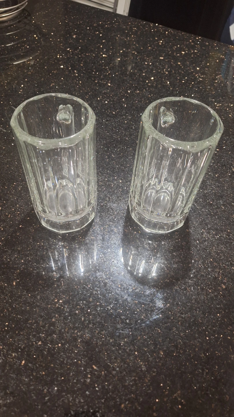 Set of 2 Clear Glass Tumblers