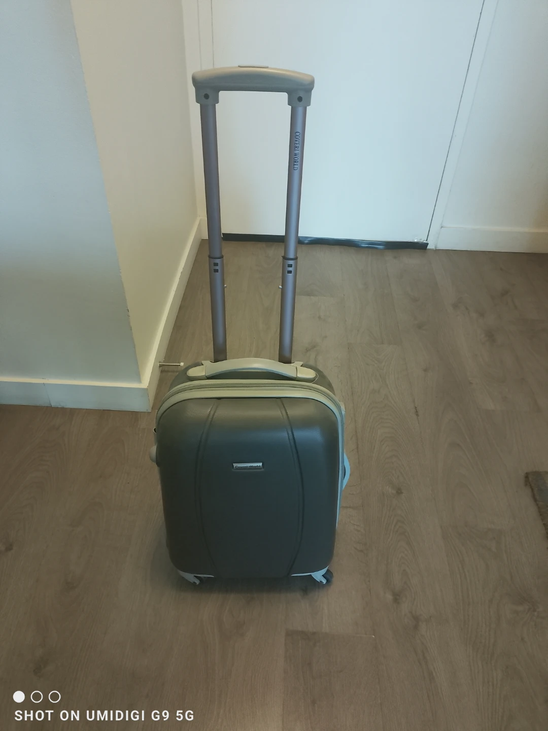 Coveri World Suitcase - photo 4