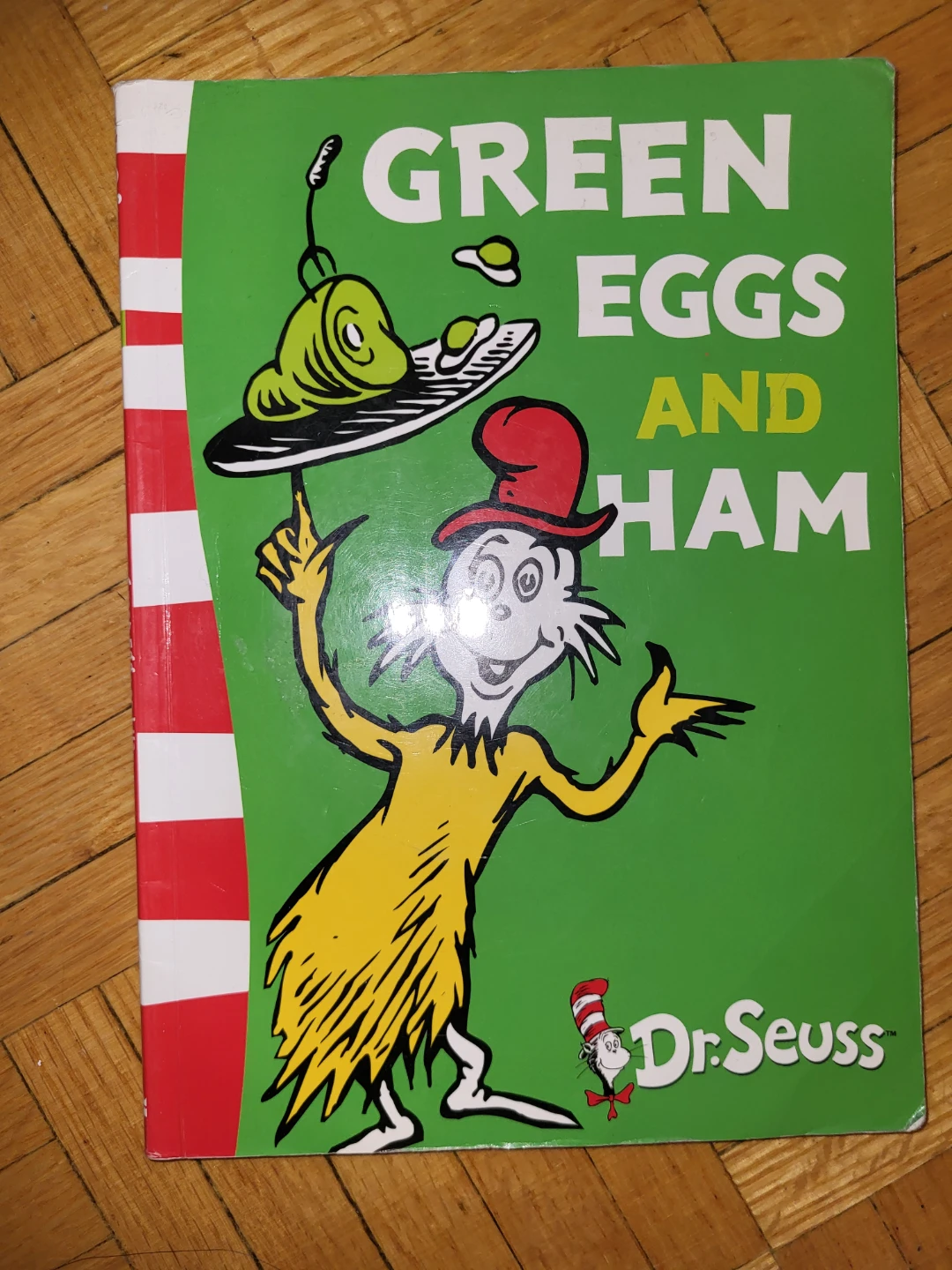 ⚽️ Dr. Seuss Green Eggs and Ham Book