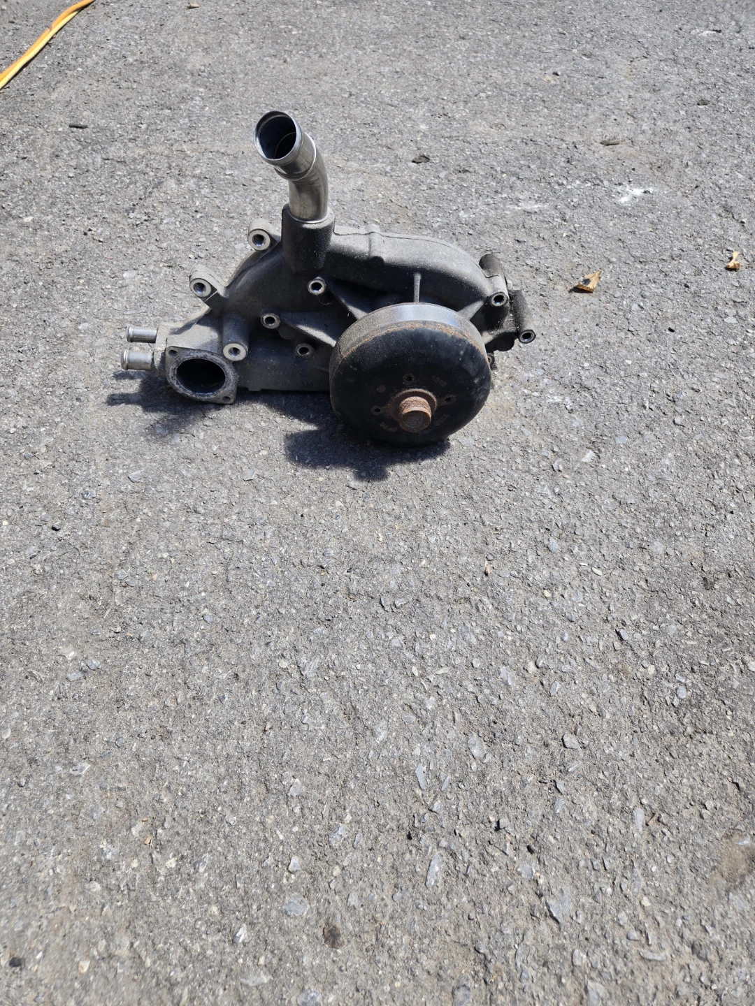 Water Pump - photo 2
