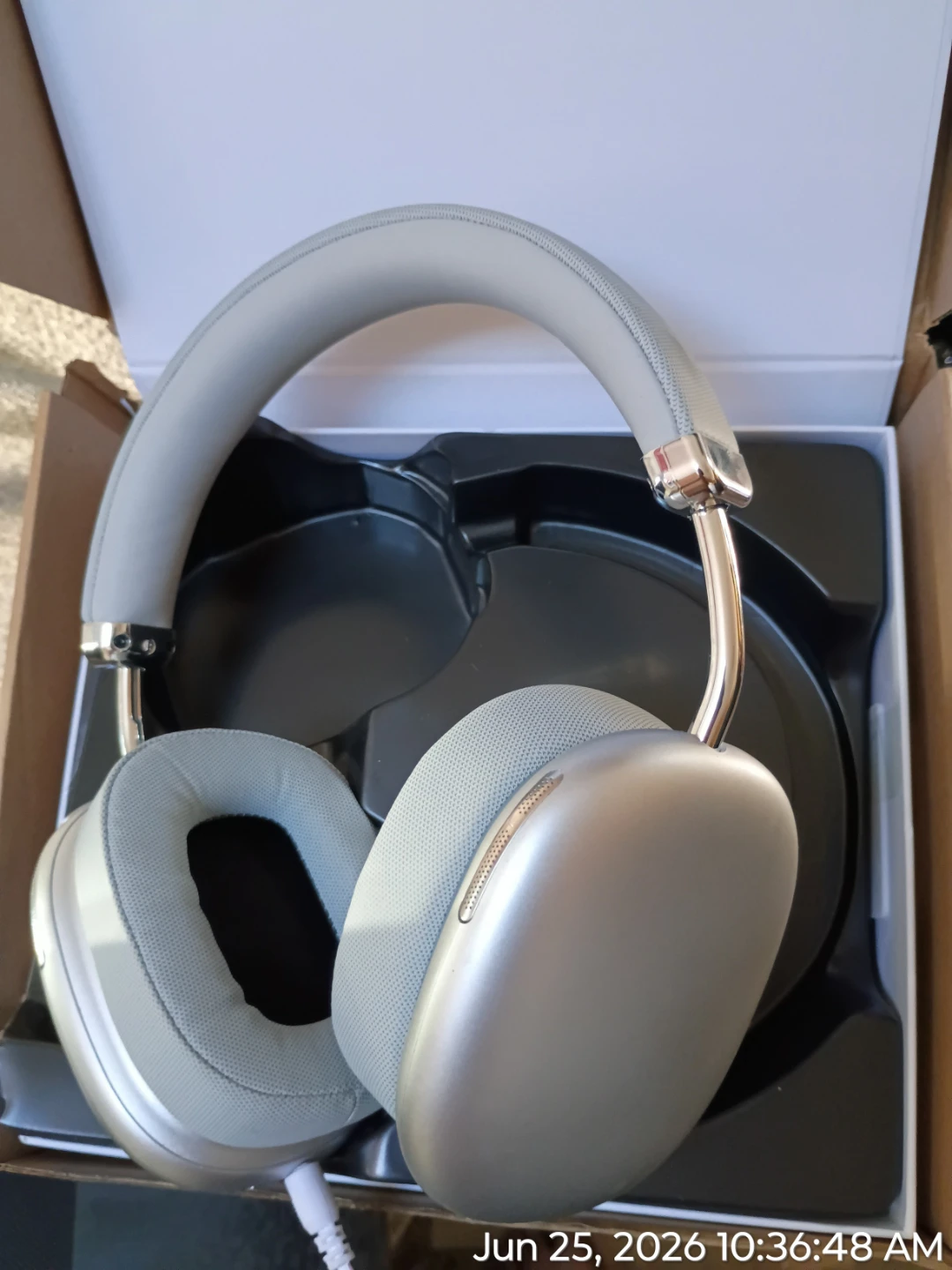 Brand new Max style headphones - photo 2