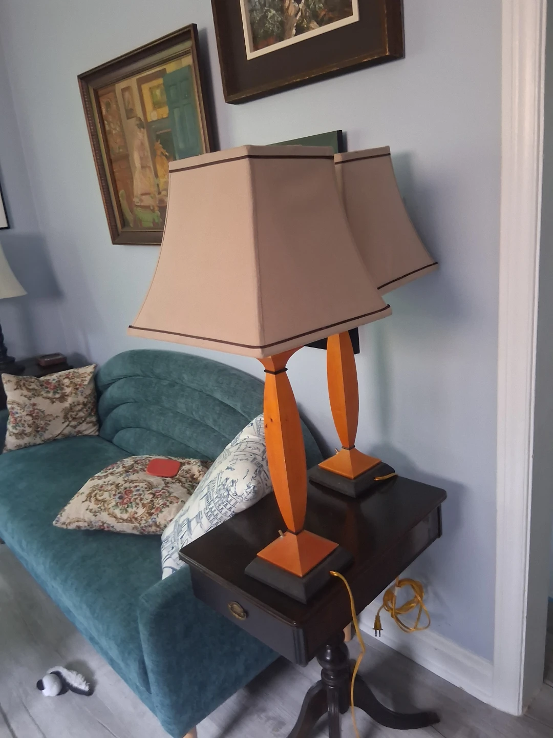 Pair of Mid-Century Modern Table Lamps - photo 2