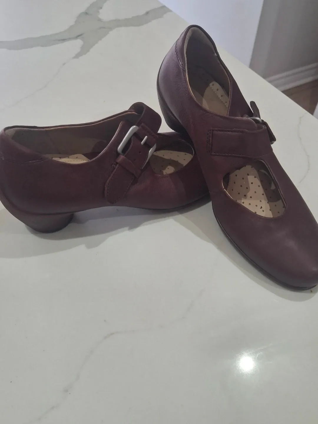 ECCO Burgundy Leather Mary Jane Shoes - photo 3