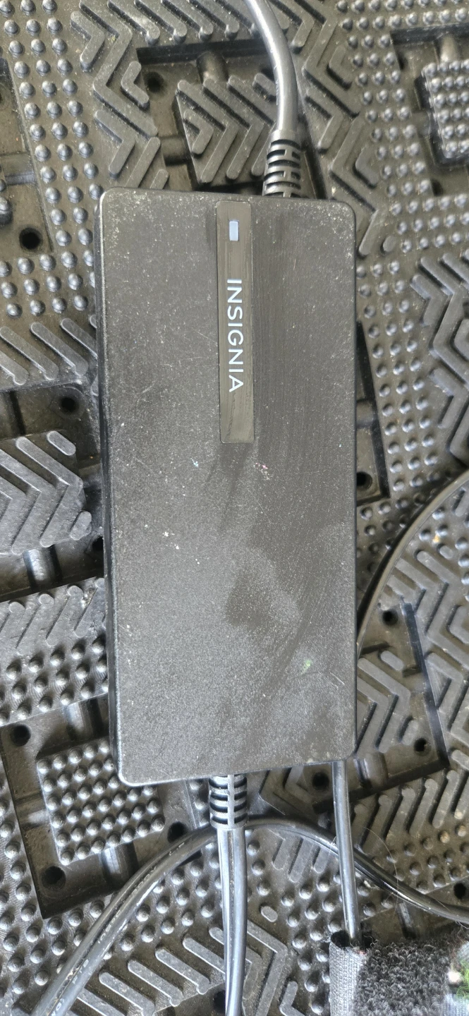 Insignia 60W AC Adapter NS-PWLC591 V3