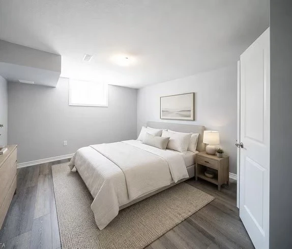 Unfurnished Basement Suite with Kitchenette and Bathroom - photo 4