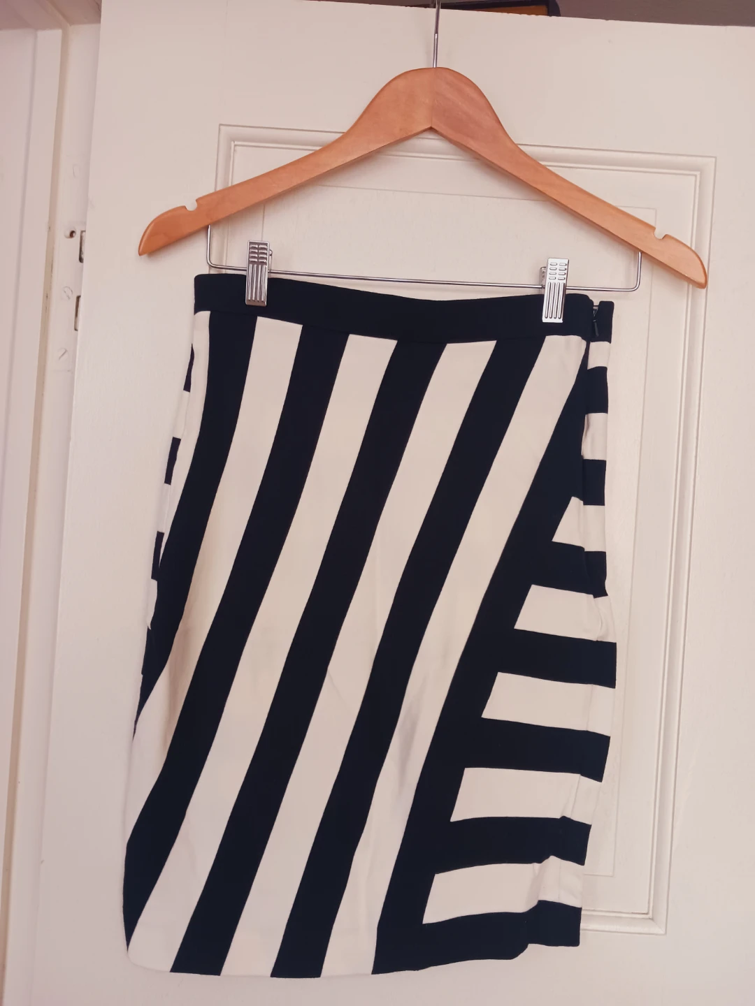 Banana Republic Striped Mini Skirt Size Small