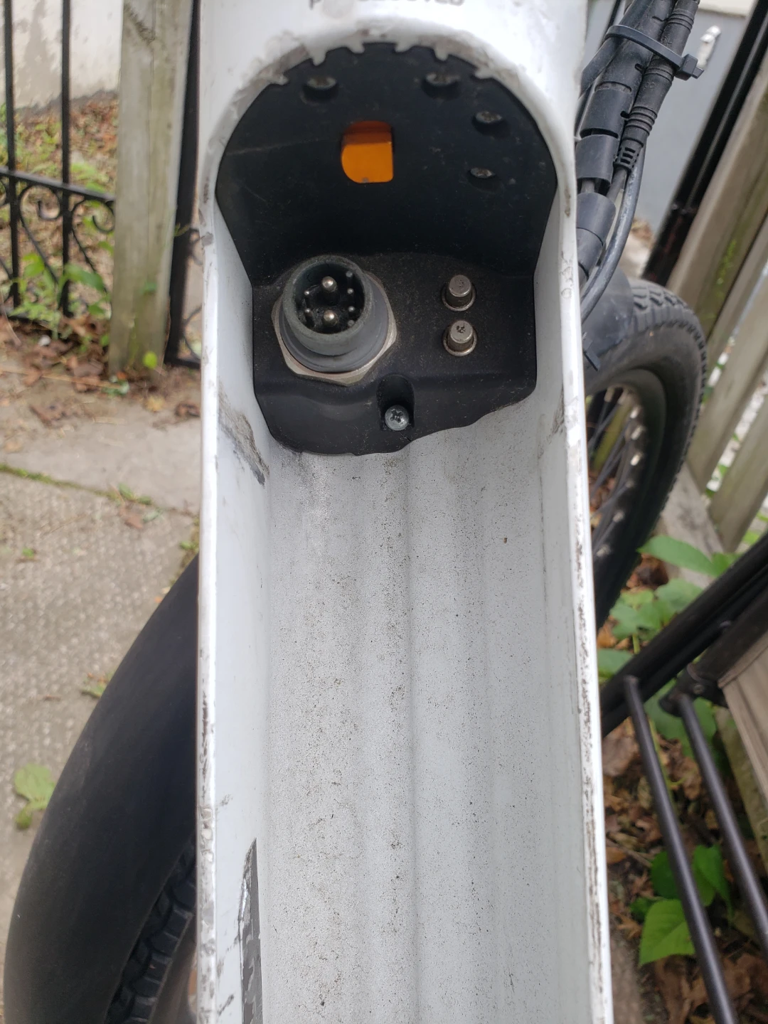 wanted: Battery and Charger for Zoomo Zero