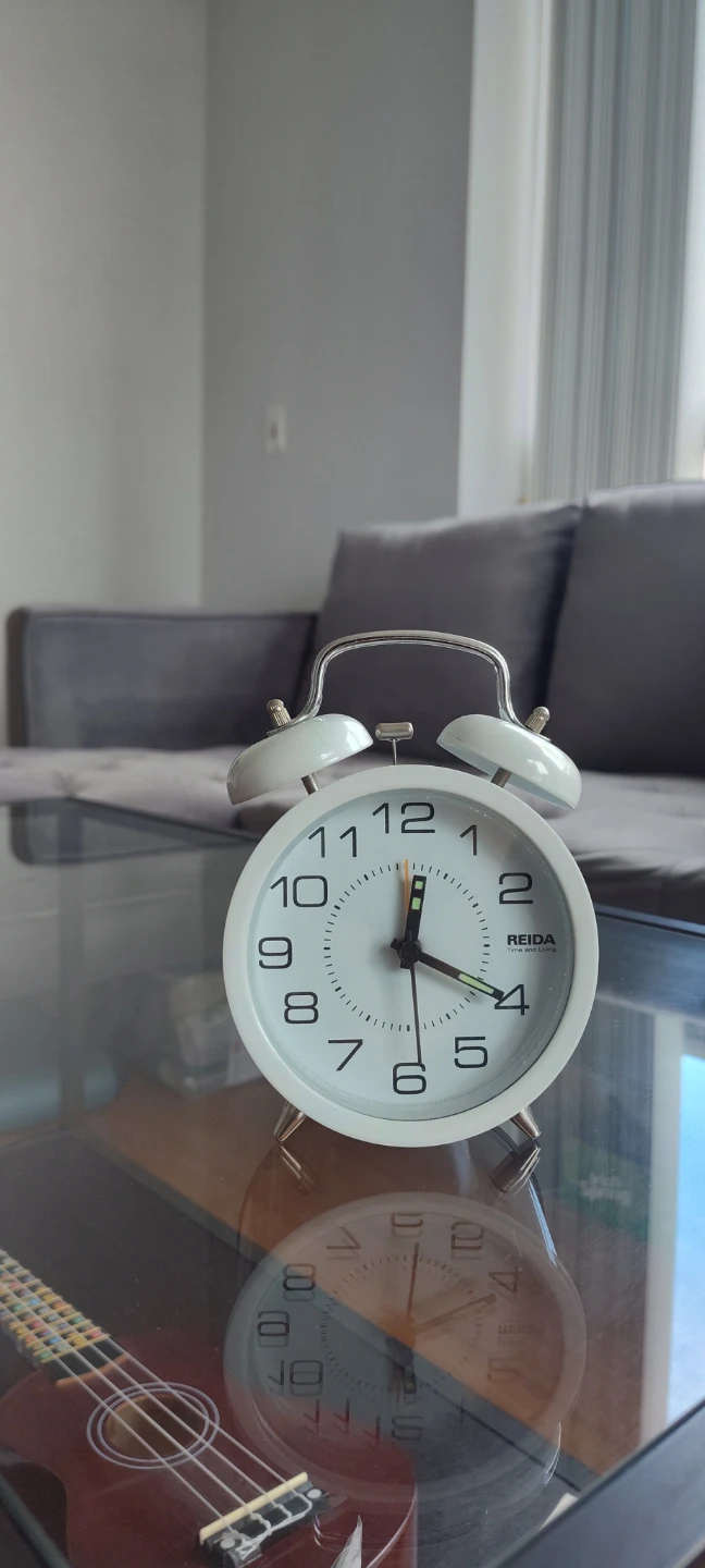 Twin Bell Alarm Clock - photo 2