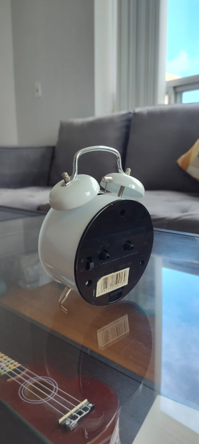 Twin Bell Alarm Clock - photo 4