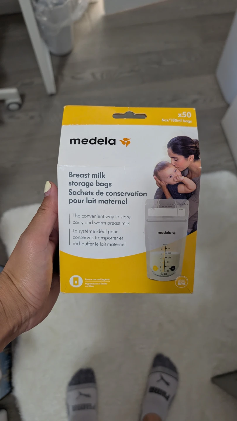 Medela Breast Milk Storage Bags (50 ct) & Nursing Pads (120 ct)