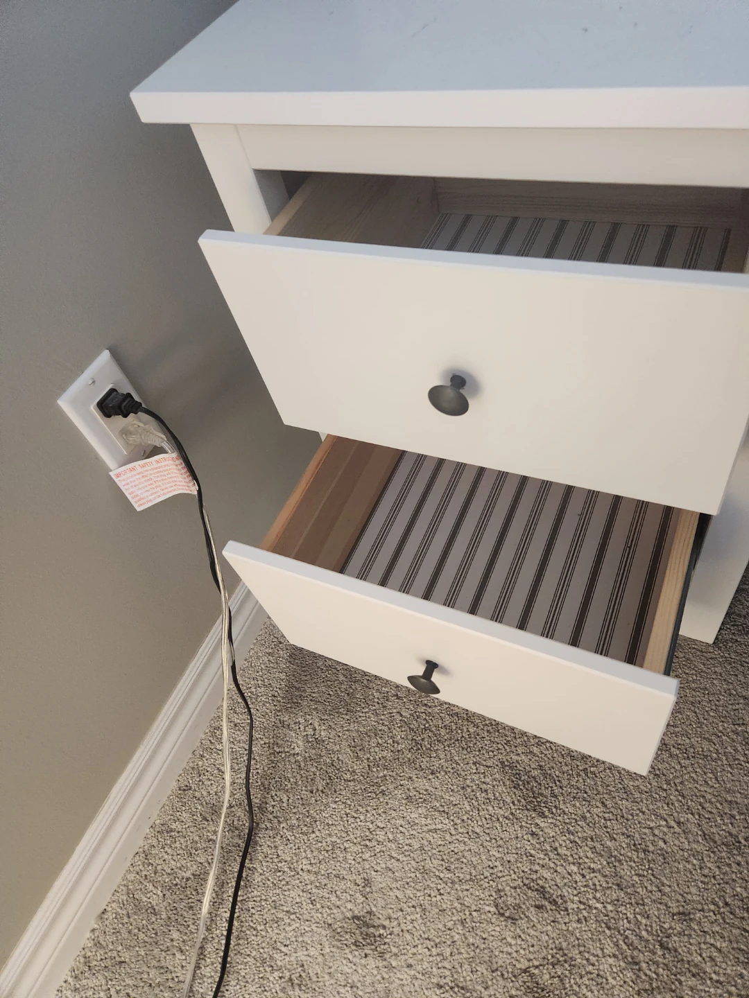 White 2-Drawer Nightstand - photo 2